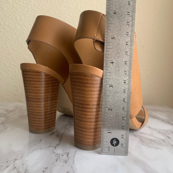 ALDO Mukai - Camel Vegan Leather Block Heel - Size 6 - Picture 2 of 7